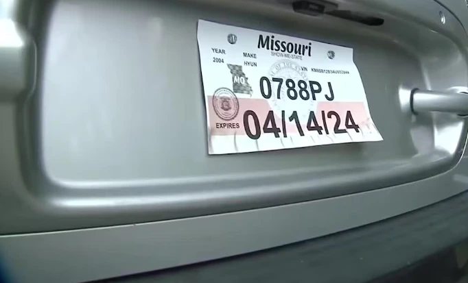 Ejemplo de Nuevas placas temporales Missouri